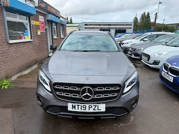 Used Mercedes-Benz GLA 2019 for sale - 79664800: Photo