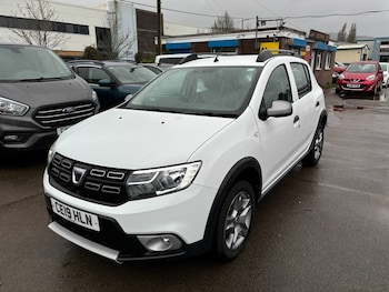 Used Dacia Sandero Stepway 2019 for sale - 77890212: Photo
