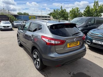 Used Nissan Qashqai 2017 for sale - 78862434: Photo