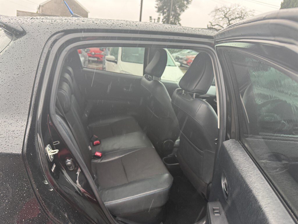 Used Toyota Yaris 2012 for sale - 77691199: Photo 8