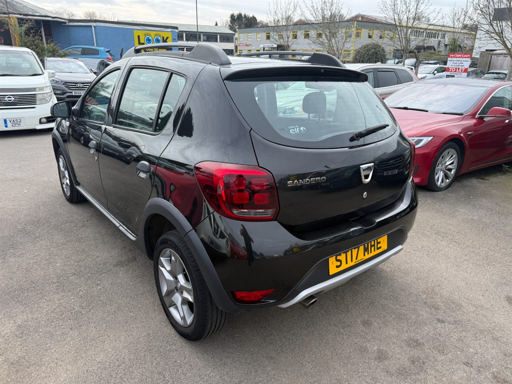 Used Dacia Sandero Stepway 2017 for sale - 77988858: Photo 3