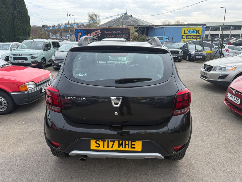Used Dacia Sandero Stepway 2017 for sale - 77988858: Photo 4