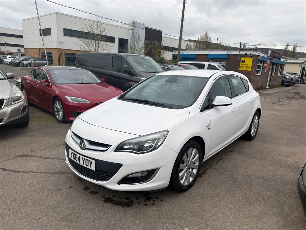 Used Vauxhall Astra 2014 for sale - 78103405: Photo 2