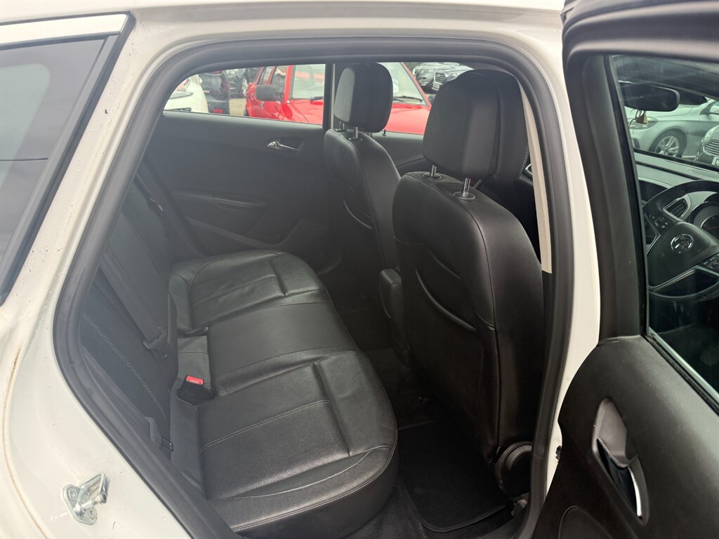 Used Vauxhall Astra 2014 for sale - 78103405: Photo 6