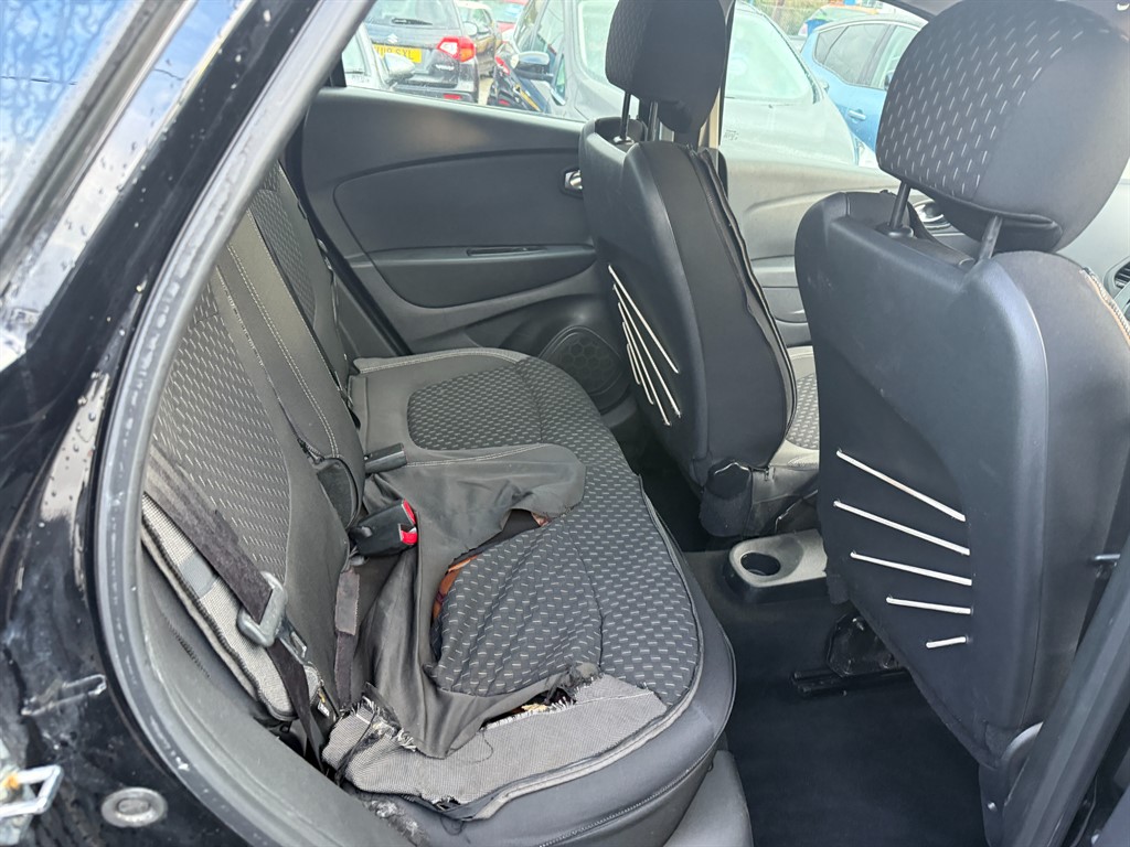 Used Renault Captur 2017 for sale - 76894975: Photo 8