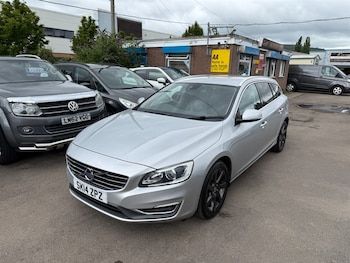 Used Volvo V60 2014 for sale - 75570963: Photo