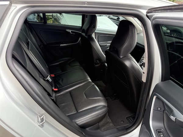 Used Volvo V60 2014 for sale - 75570963: Photo 8