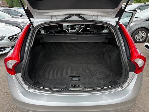 Used Volvo V60 2014 for sale - 75570963: Photo 9