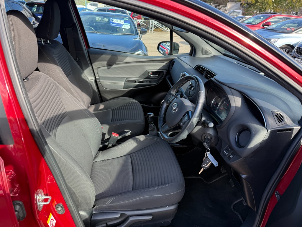 Used Toyota Yaris 2017 for sale - 76217330: Photo 7