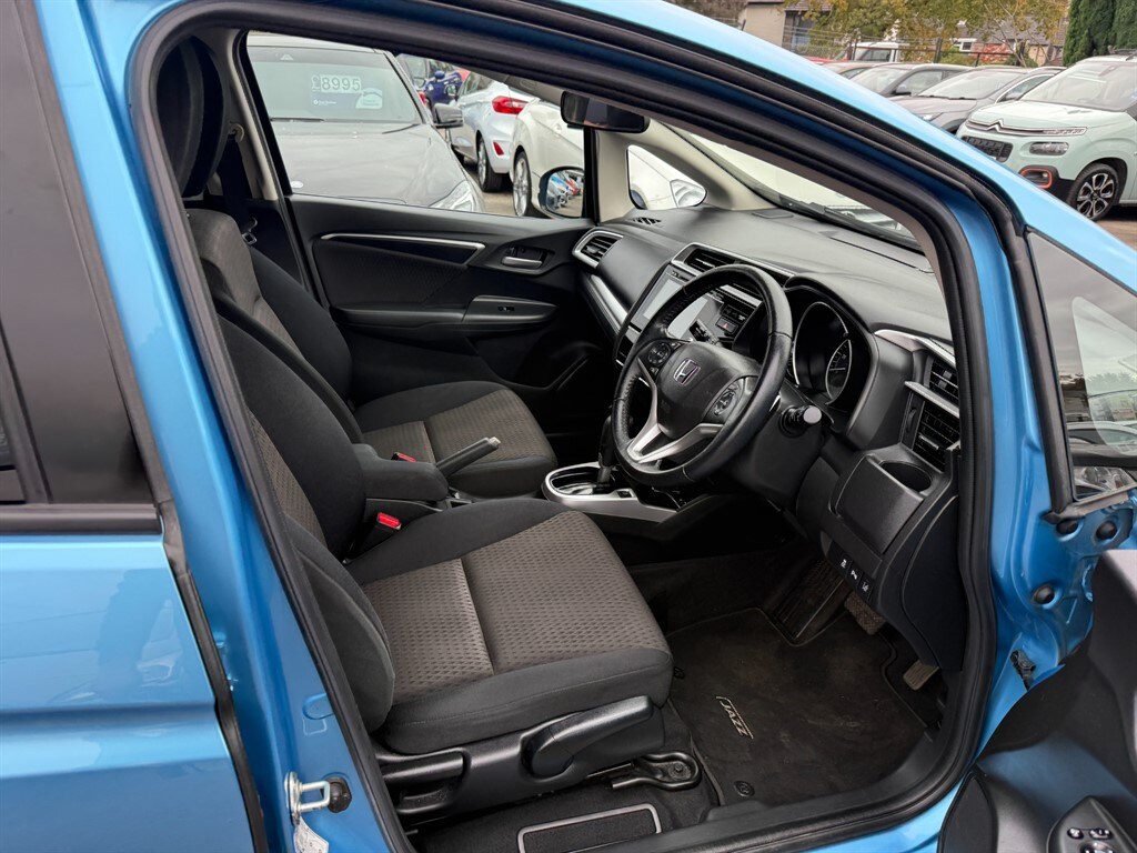 Used Honda Jazz 2018 for sale - 76130992: Photo 7