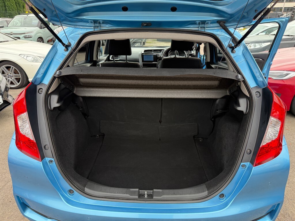 Used Honda Jazz 2018 for sale - 76130992: Photo 9