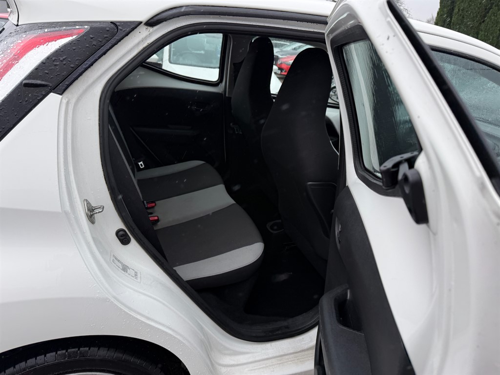 Used Toyota AYGO 2016 for sale - 77691169: Photo 8