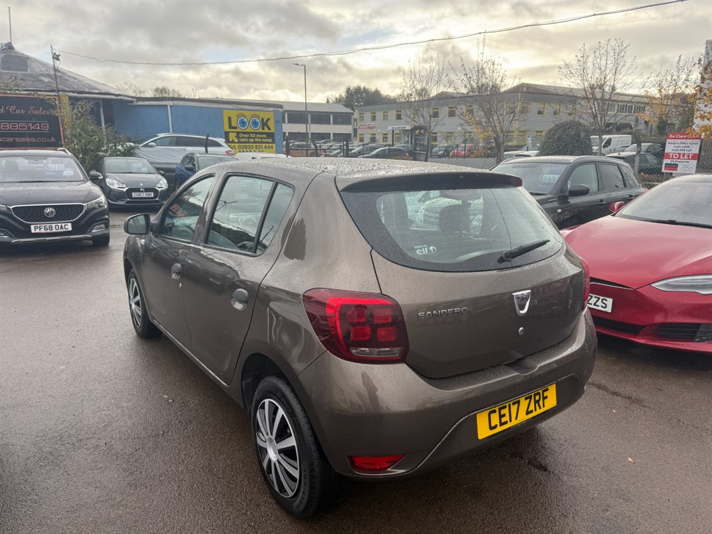 Used Dacia Sandero 2017 for sale - 76322127: Photo 4