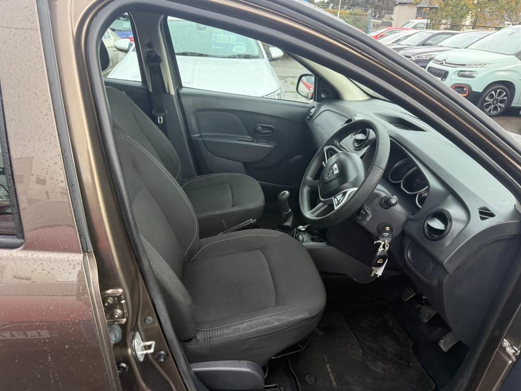 Used Dacia Sandero 2017 for sale - 76322127: Photo 7