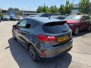 Used Ford Fiesta 2018 for sale - 79021273: Photo
