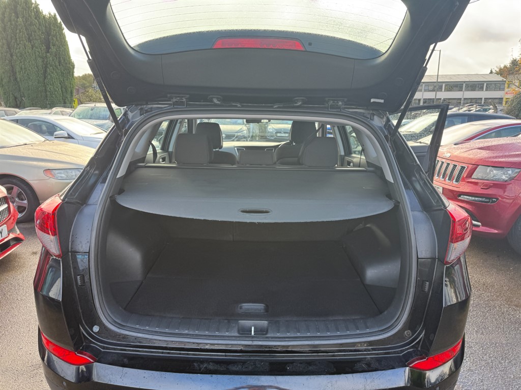 Used Hyundai TUCSON 2018 for sale - 76355289: Photo 9