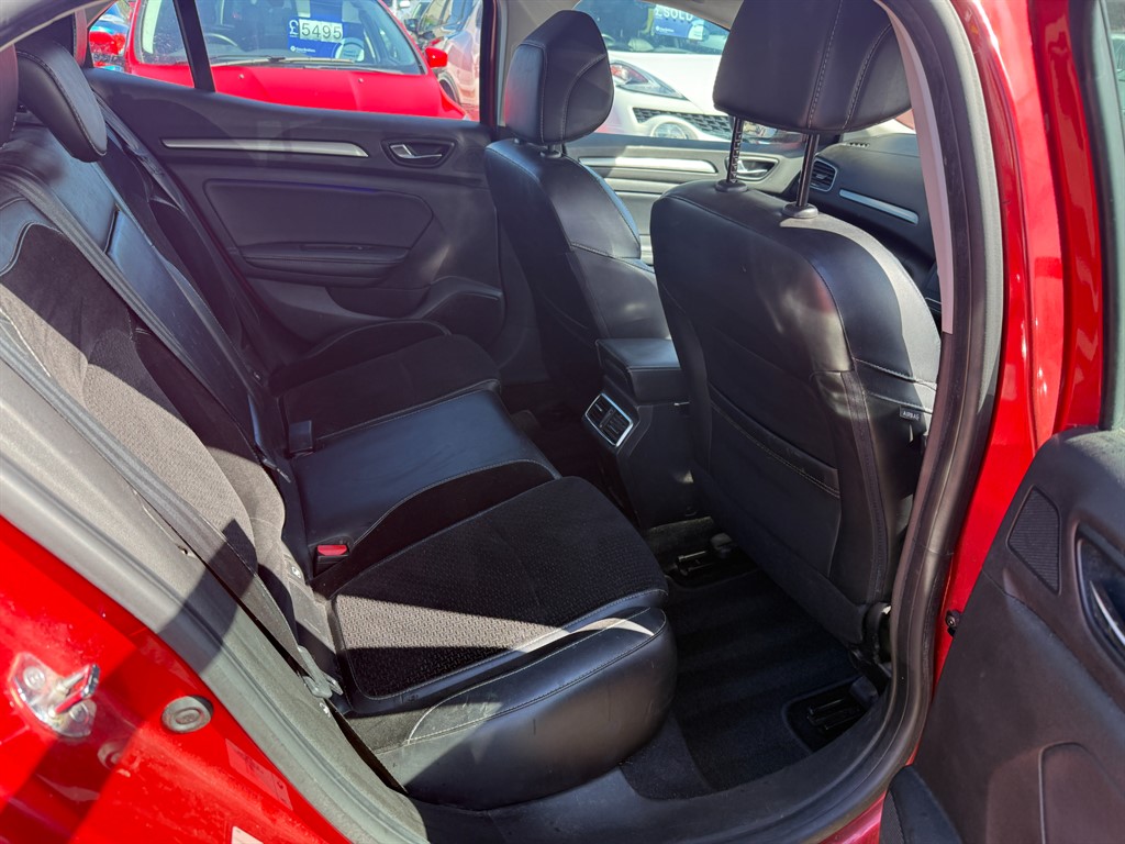 Used Renault Megane 2017 for sale - 78152799: Photo 8