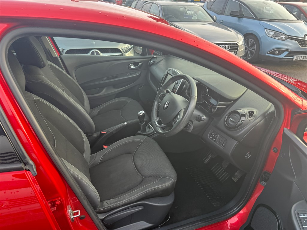 Used Renault Clio 2017 for sale - 76882113: Photo 7