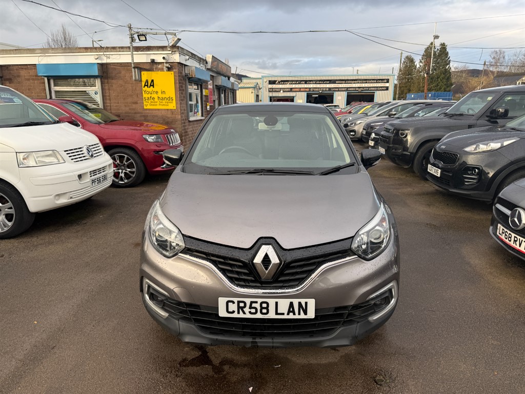 Used Renault Captur 2017 for sale - 77373265: Photo 2