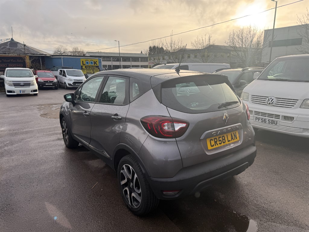 Used Renault Captur 2017 for sale - 77373265: Photo 4