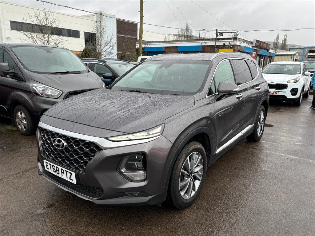 Used Hyundai Santa Fe 2018 for sale - 77702903: Photo 3