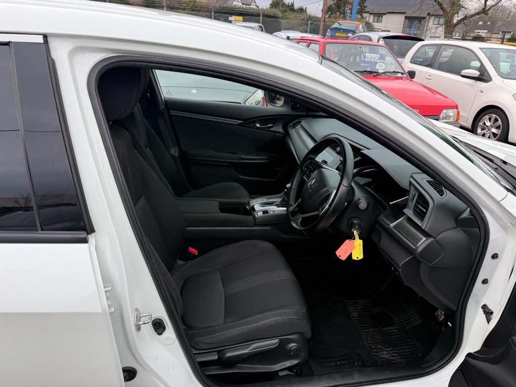 Used Honda Civic 2017 for sale - 77988855: Photo 7