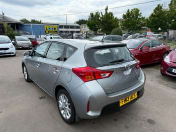 Used Toyota Auris 2013 for sale - 74960102: Photo