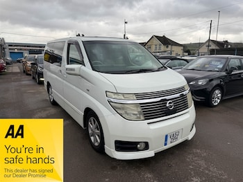 Used Nissan Elgrand 2016 for sale - 77333452: Photo