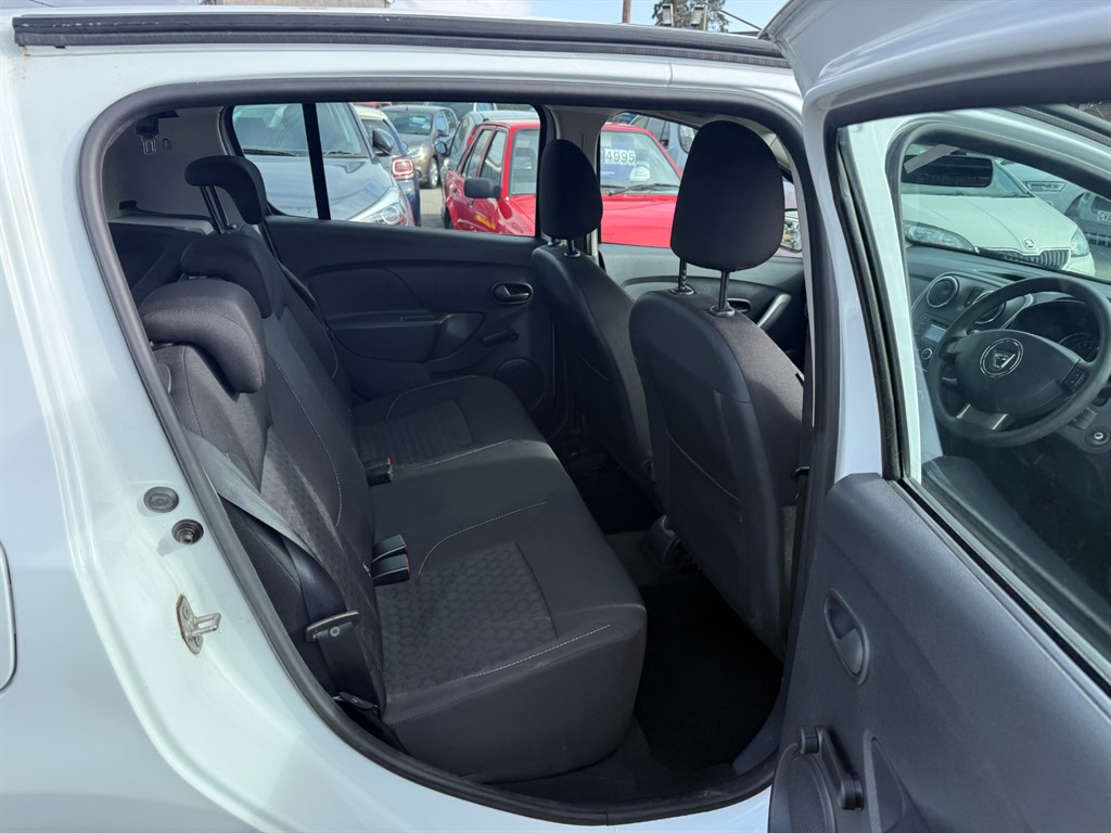 Used Dacia Sandero 2016 for sale - 77665338: Photo 8