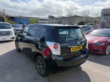 Used Toyota Verso 2015 for sale - 77942476: Photo