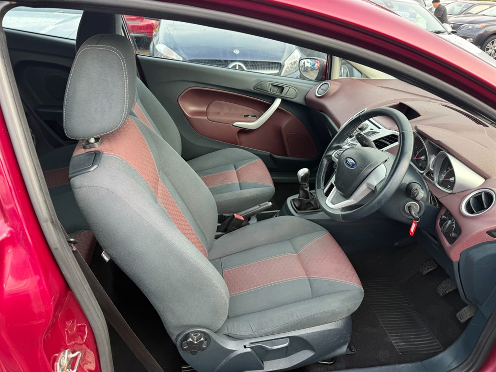 Used Ford Fiesta 2010 for sale - 76507827: Photo 7