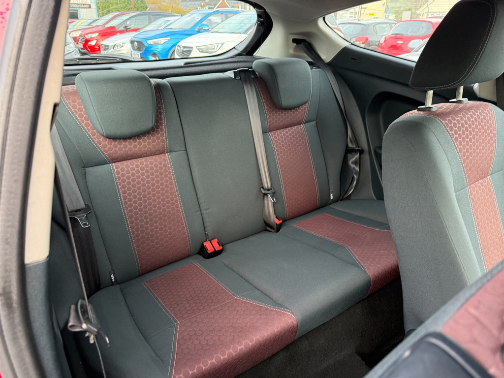 Used Ford Fiesta 2010 for sale - 76507827: Photo 8