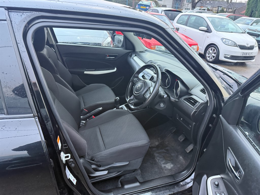 Used Suzuki Swift 2018 for sale - 77472124: Photo 7