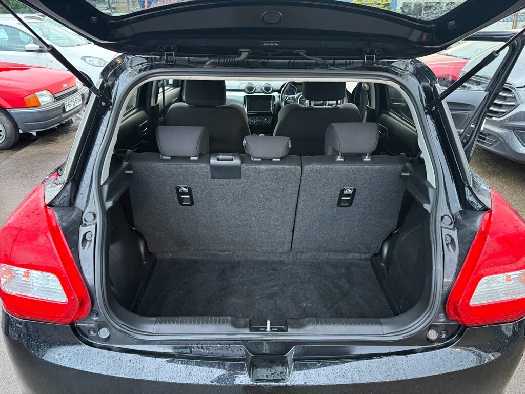 Used Suzuki Swift 2018 for sale - 77472124: Photo 9