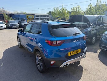 Used Kia Stonic 2021 for sale - 78356934: Photo