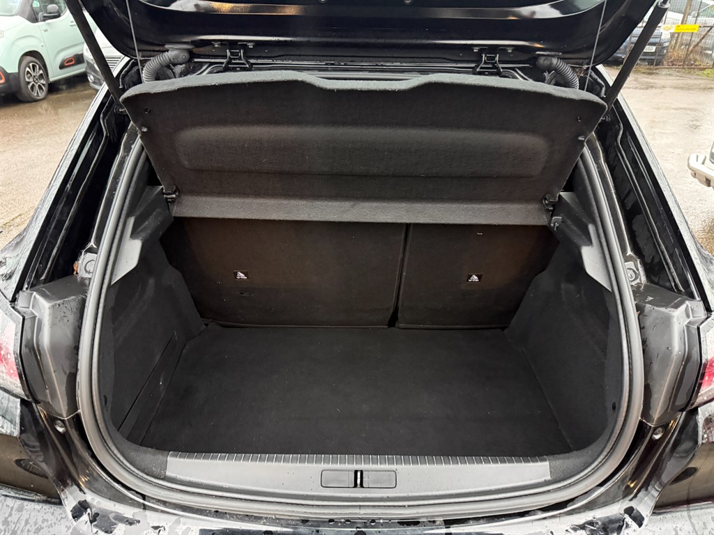 Used Peugeot 208 2020 for sale - 77307895: Photo 10