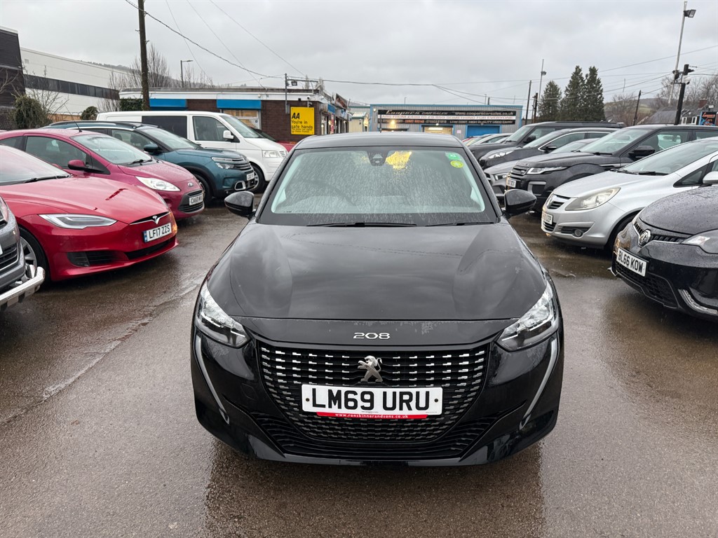 Used Peugeot 208 2020 for sale - 77307895: Photo 2