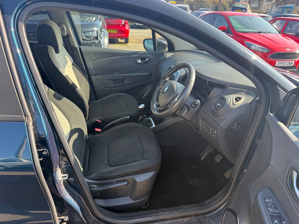 Used Renault Captur 2018 for sale - 77746366: Photo 7