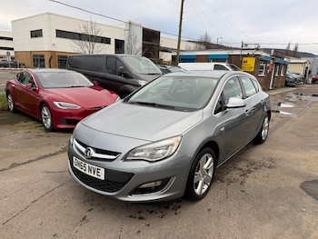 Used Vauxhall Astra 2015 for sale - 77630977: Photo