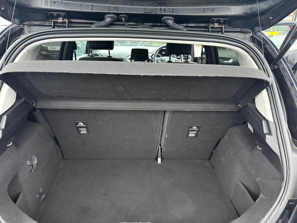 Used Ford Fiesta 2018 for sale - 76882094: Photo 9