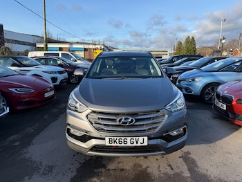Used Hyundai Santa Fe 2016 for sale - 77134178: Photo