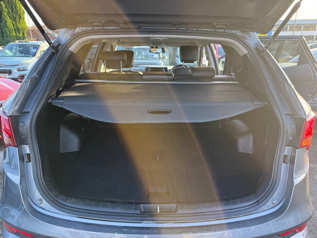 Used Hyundai Santa Fe 2016 for sale - 77134178: Photo 9