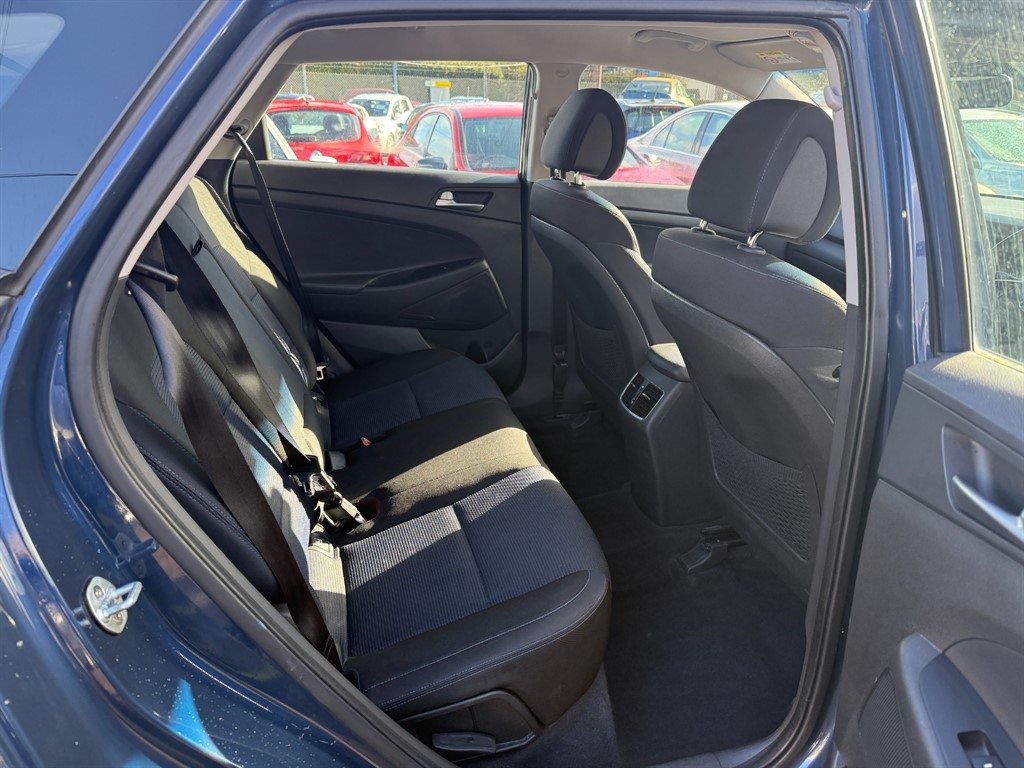 Used Hyundai TUCSON 2018 for sale - 76373037: Photo 8
