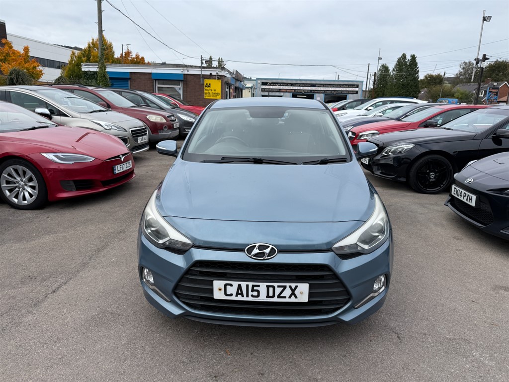 Used Hyundai i20 2015 for sale - 76332377: Photo 2