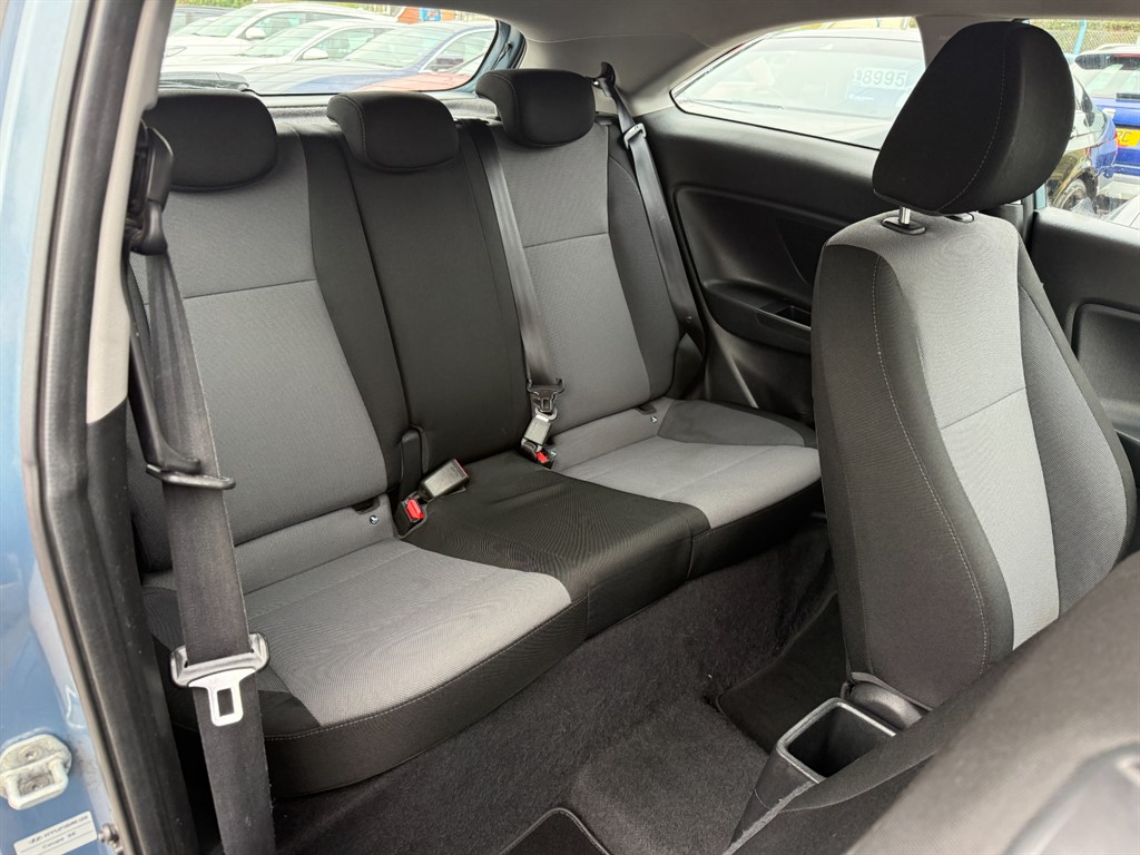 Used Hyundai i20 2015 for sale - 76332377: Photo 8