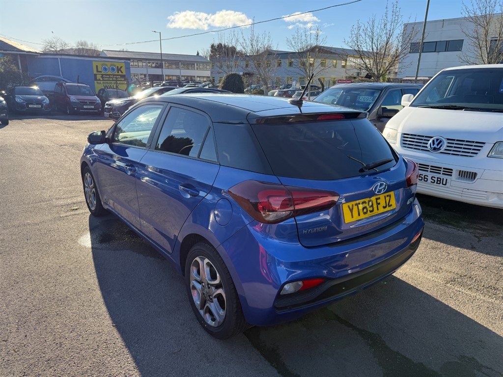 Used Hyundai i20 2019 for sale - 76696727: Photo 4