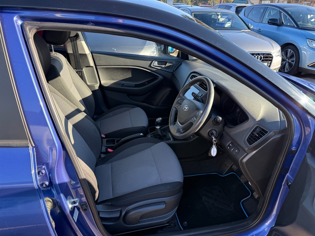 Used Hyundai i20 2019 for sale - 76696727: Photo 7