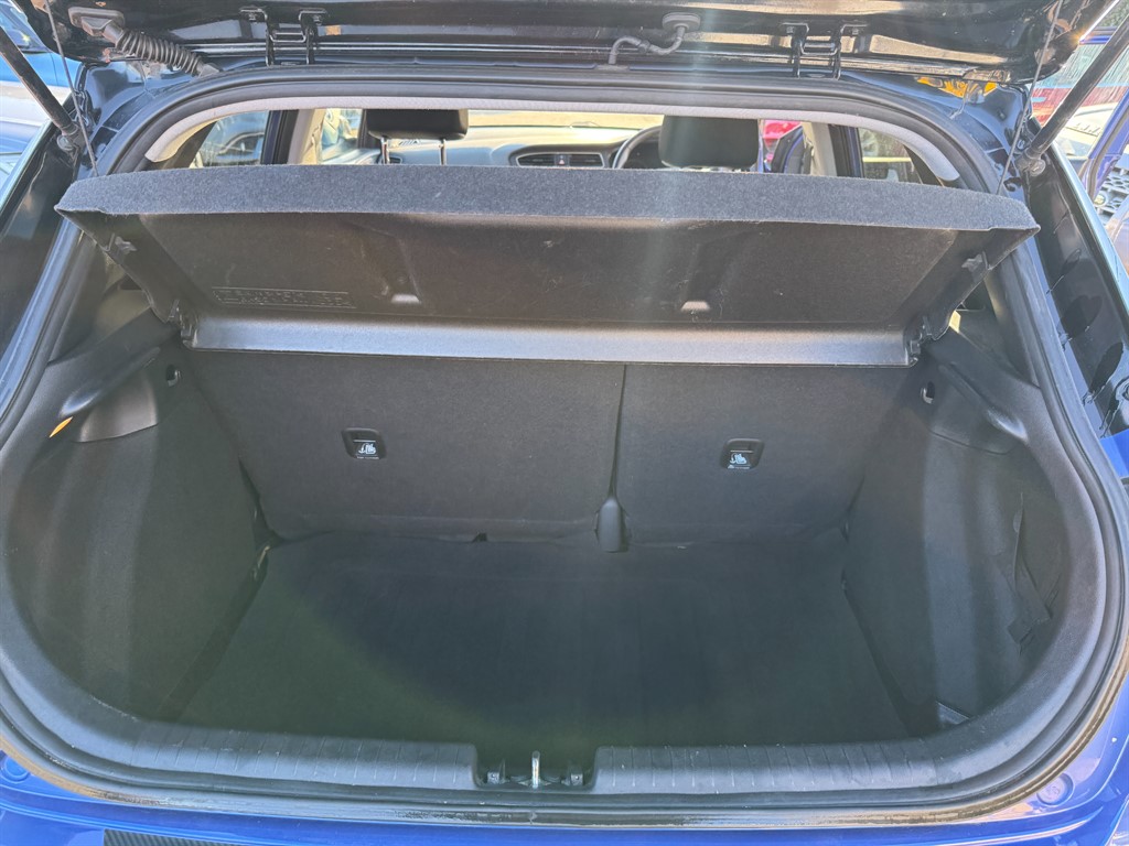 Used Hyundai i20 2019 for sale - 76696727: Photo 9