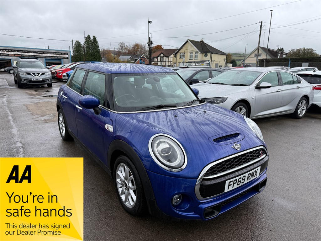 Used MINI Cooper 2019 for sale - 76290136: Photo 1