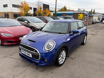 Used MINI Hatch 2019 for sale - 76290136: Photo 3